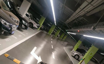 頤都大廈地坪、劃線、交通設(shè)施安裝工程