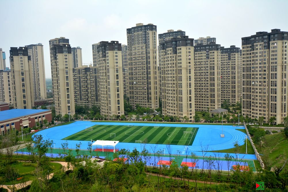 萬科城民主小學(xué)校區(qū)藍(lán)色操場