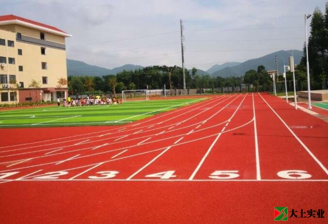 建一個(gè)塑膠跑道多少錢(qián)