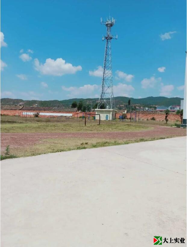 塑膠運(yùn)動(dòng)場(chǎng)建設(shè)前照片