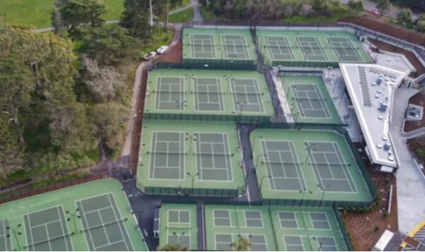 舊金山翻新2千八百萬元的公共網(wǎng)球場長什么樣？