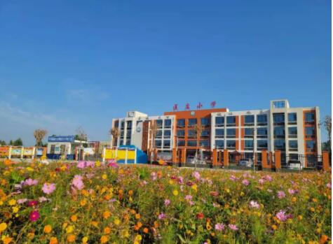 學(xué)校運(yùn)動(dòng)場(chǎng)提升工程開(kāi)啟學(xué)?！八苣z新時(shí)代”