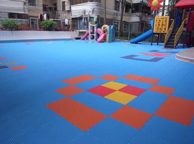 幼兒園地面材料懸浮拼裝地板