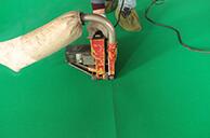 3、機(jī)器開槽