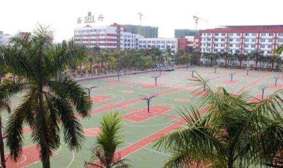 硅pu籃球場(chǎng)施工