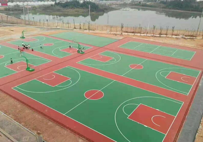 硅pu籃球場多少錢一平？