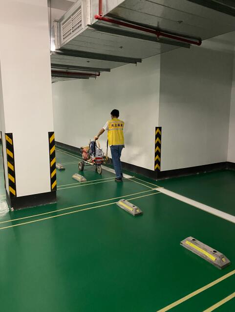 停車(chē)場(chǎng)為什么要用地坪漆？