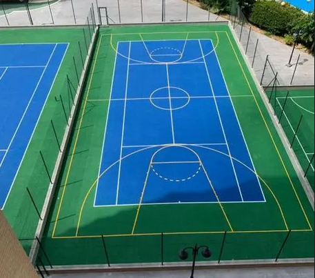 塑膠網(wǎng)球場